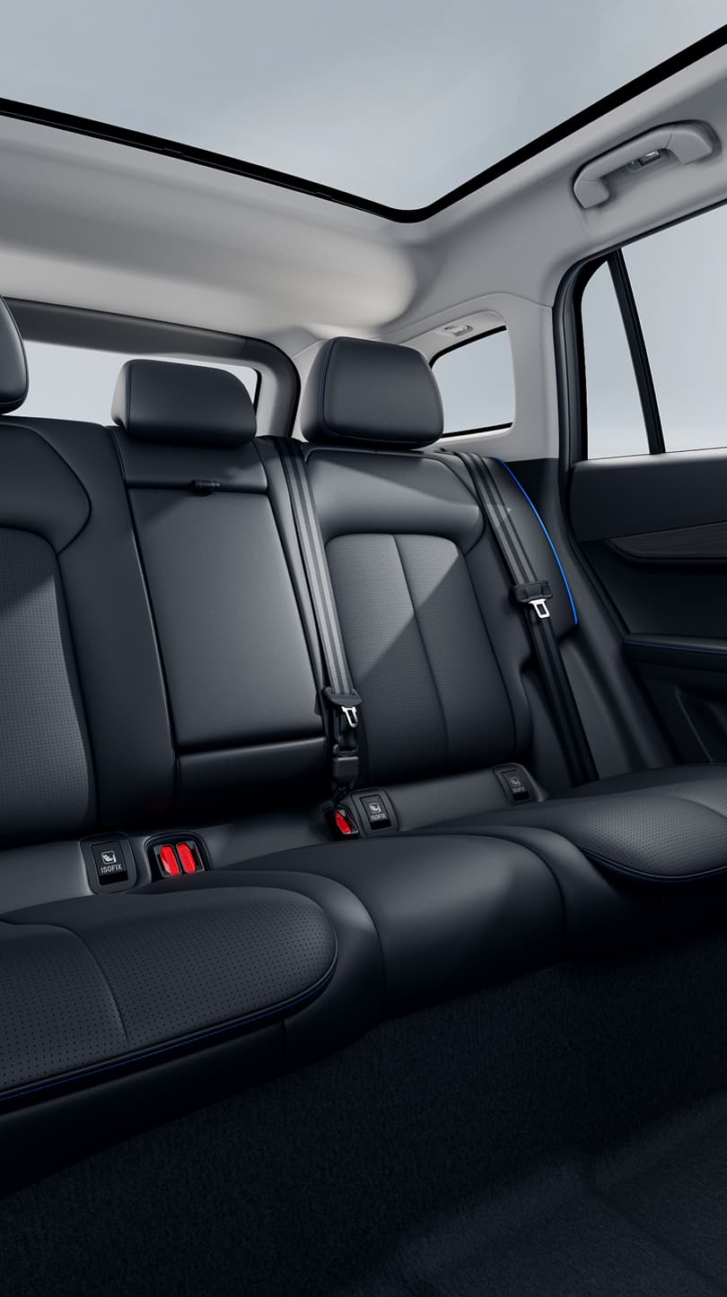 Spacious 5-Seat Comfort